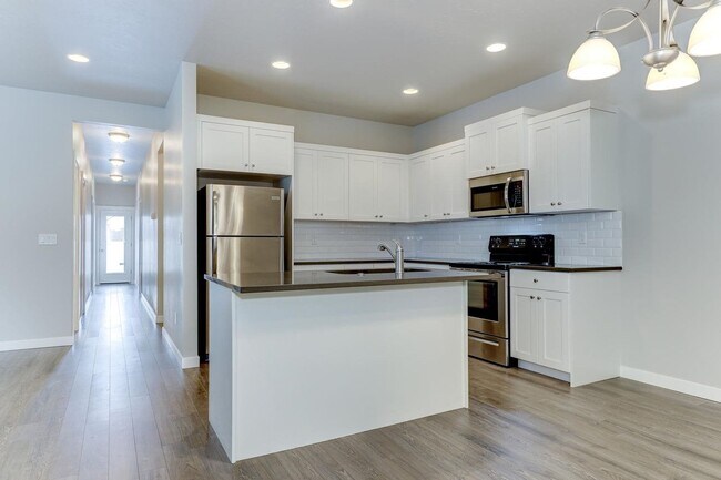 Primary Photo - 2207 Ison Ct