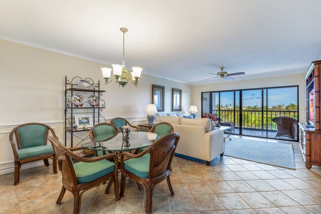 Building Photo - 970 Palm Ave