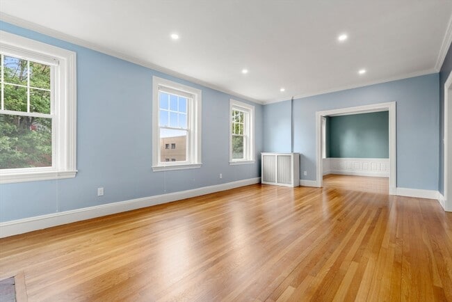 Building Photo - 132 Sewall Ave