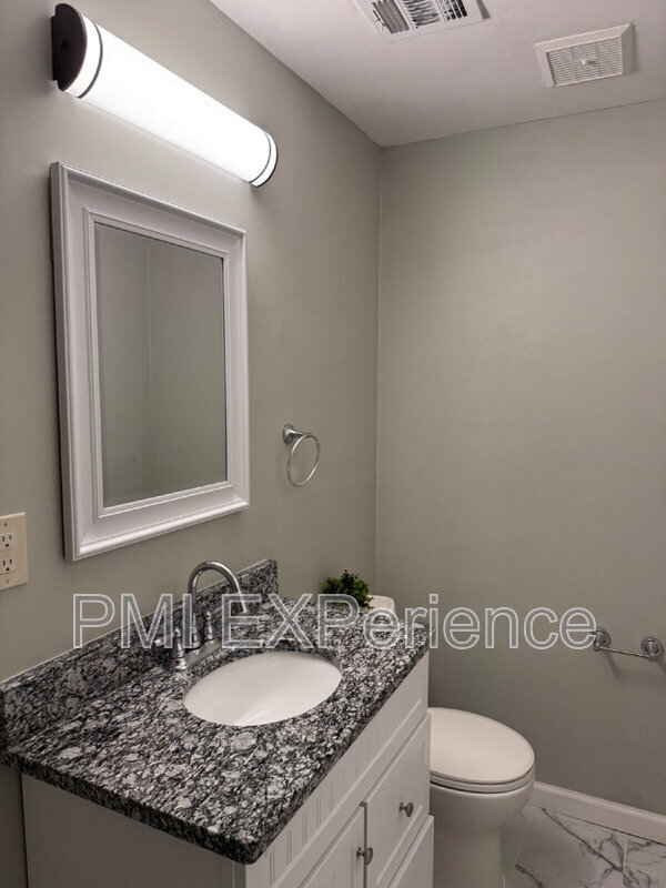 Building Photo - 12808 Applecross Dr