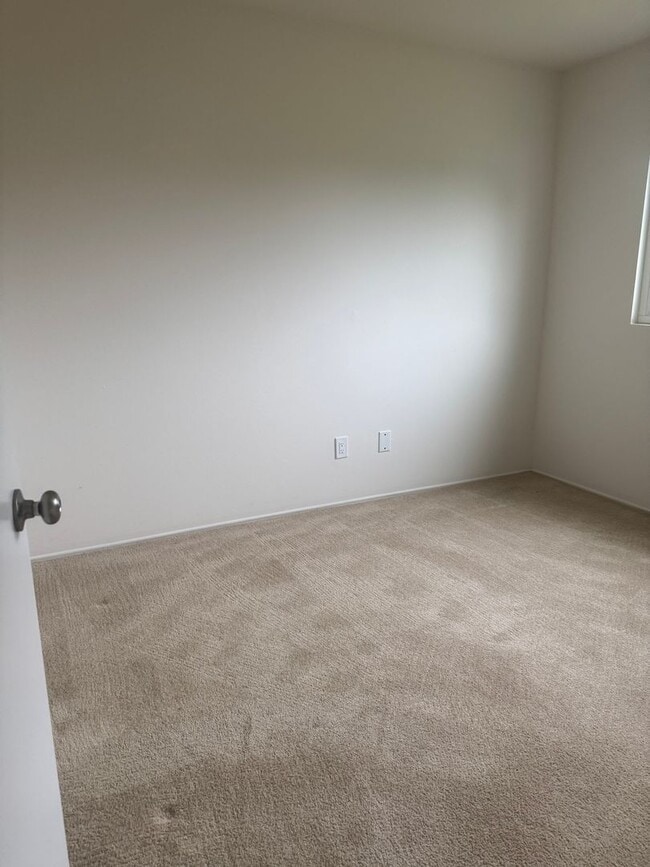 Building Photo - 4 bedroom/2 bath Lemon Grove home