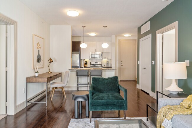 Primary Photo - 815 N 52nd St