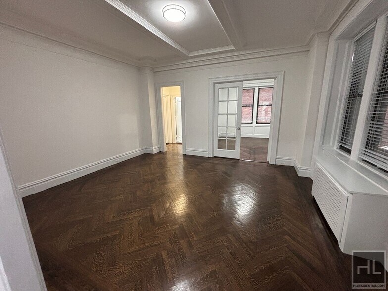 Building Photo - WEST 58 STREET
