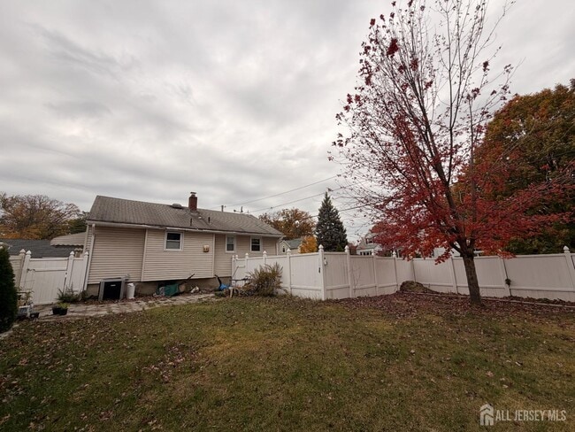 Building Photo - 188 Auth Ave