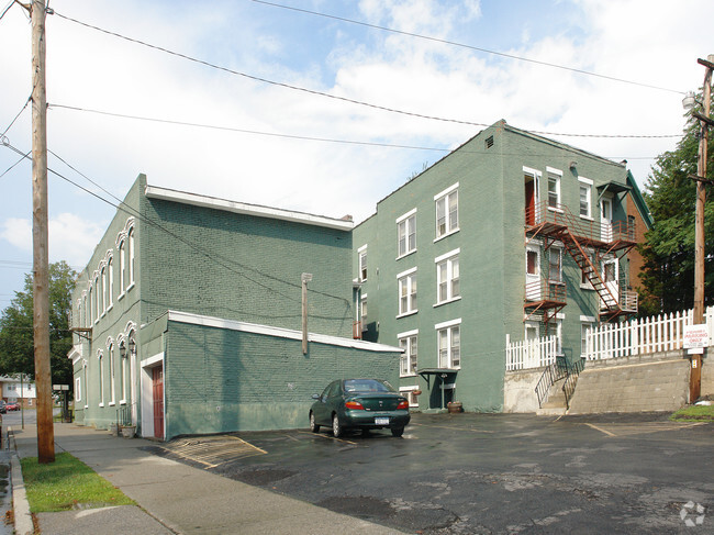 Building Photo - 172-174 Mill St