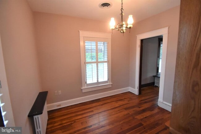 Building Photo - 5619 Jefferson Pike