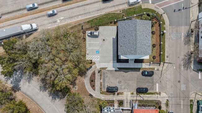 Building Photo - 89 Fishburne St