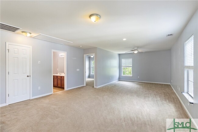 Building Photo - 47 Glenwood Ct