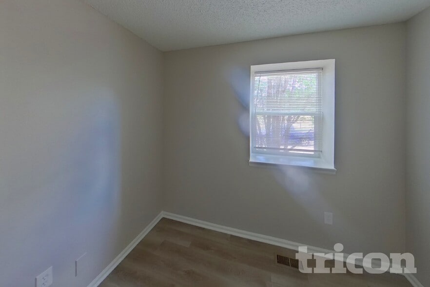 Building Photo - 1075 Keith Dr
