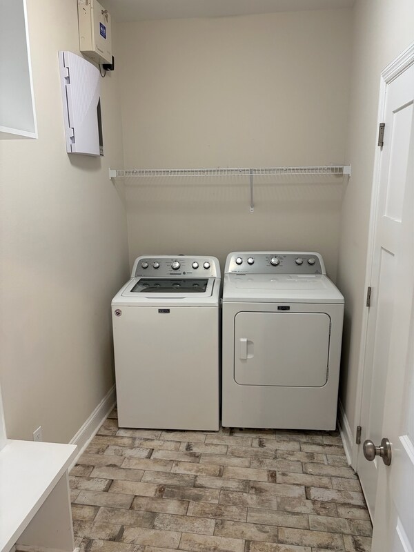 Building Photo - 5081 Bird Nest Trl