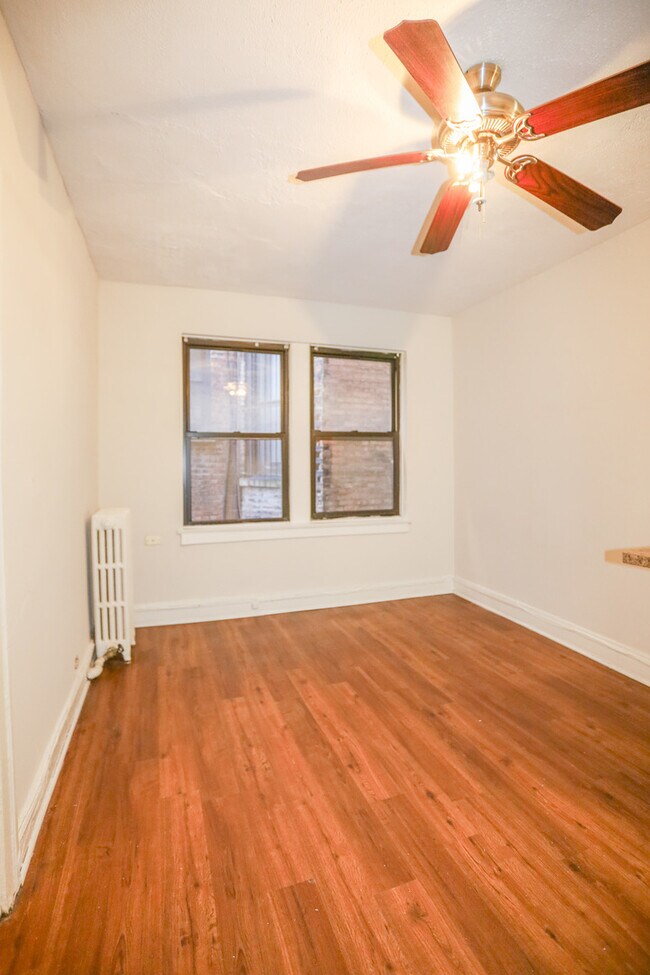 Building Photo - 5210 S Woodlawn Ave