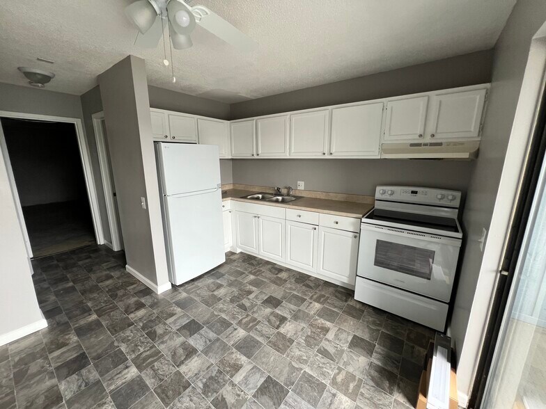 Building Photo - 88 Wakelee Rd