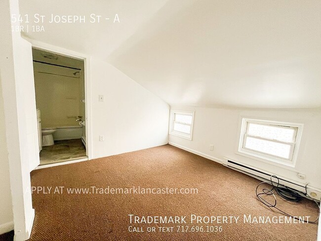 Building Photo - 541 St Joseph St