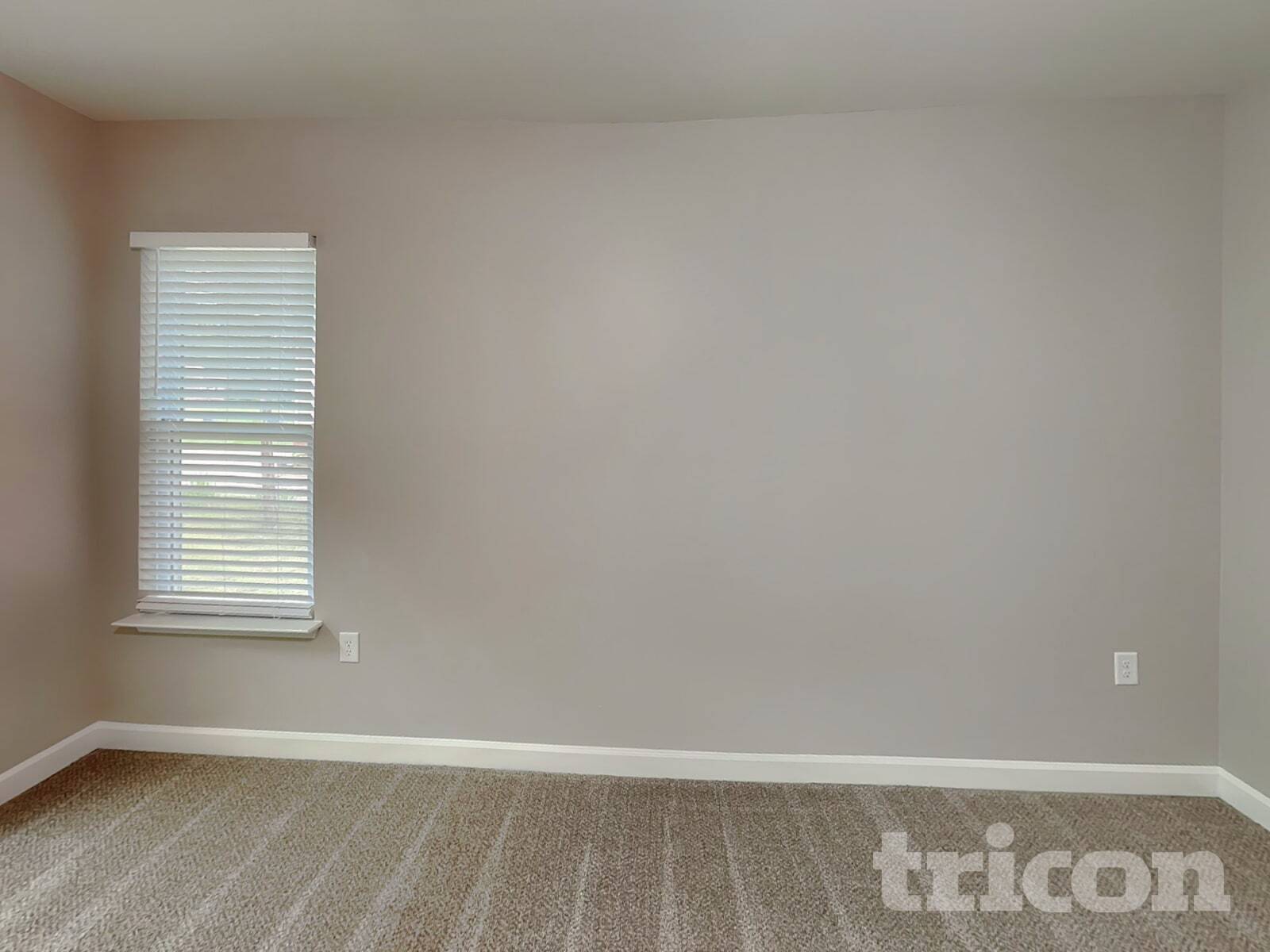 Building Photo - 8203 Knollwood Cir