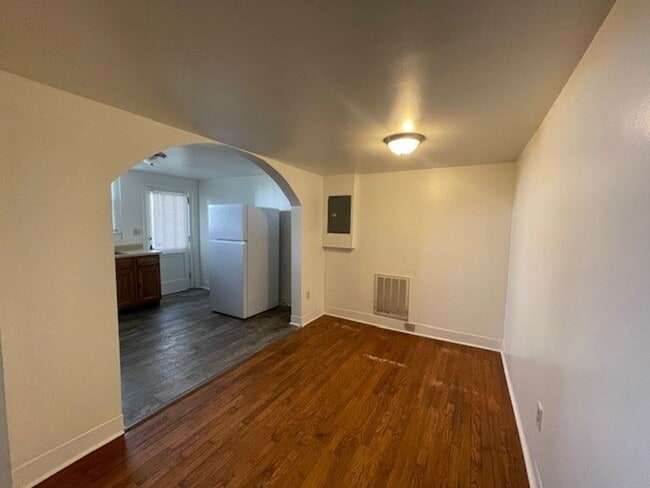 Building Photo - CHARMING MAIN LEVEL 1 BEDROOM APT NEAR THE LOVELY MARYVILLE COLLEGE CAMPUS