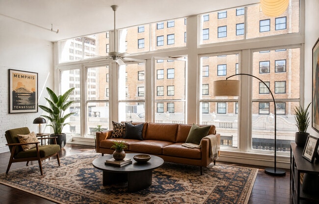 Building Photo - Lofts at Merchant Row