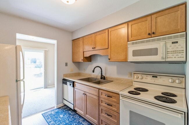 Building Photo - 1332 Truman Pl