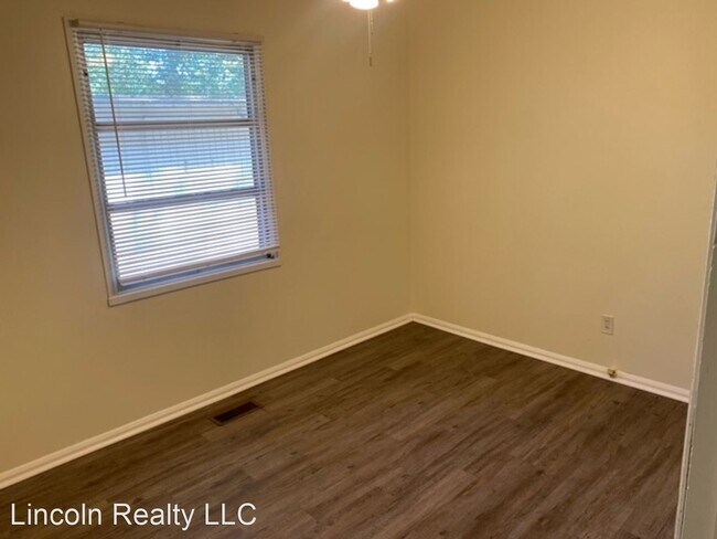 Building Photo - 4 br, 3 bath House - 1105 W Alden Ave