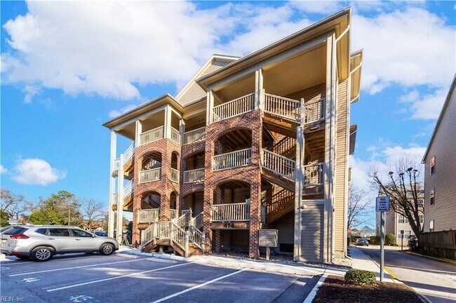 Building Photo - 414 Delaware Ave