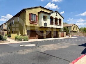 Building Photo - 2725 E Mine Creek Rd