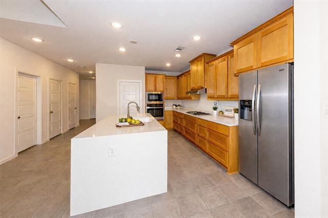 Building Photo - 3517 Iron Horse Dr