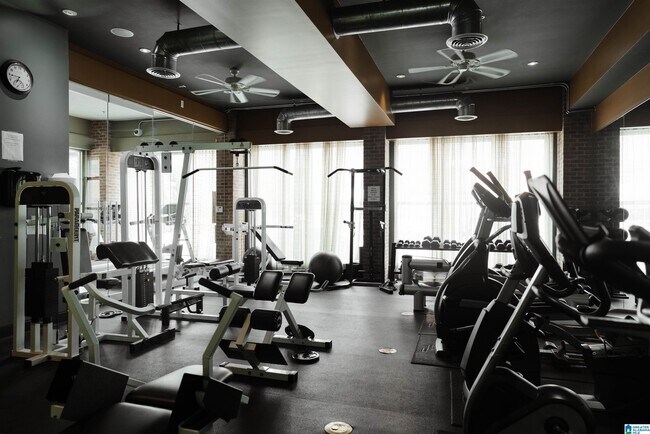 Building Photo - 2020 5th Ave S