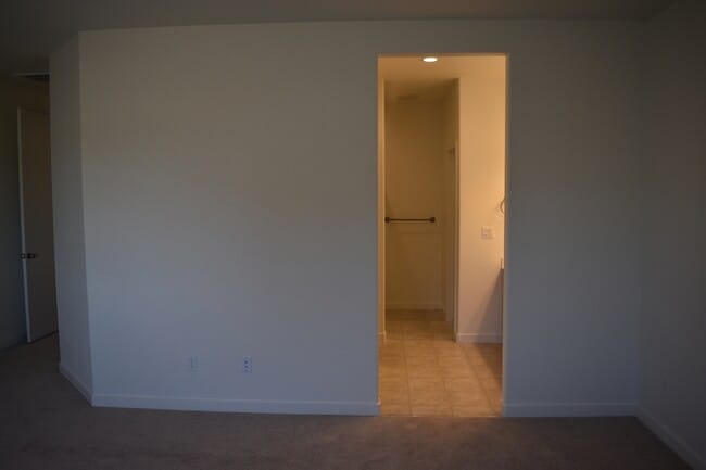 Building Photo - 855 Sophie Ct