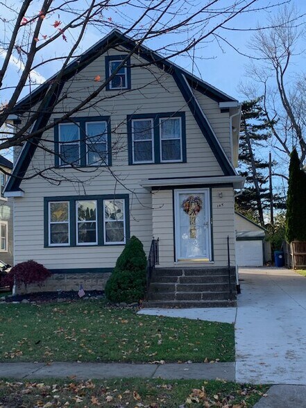 Building Photo - 145 Hamilton Dr