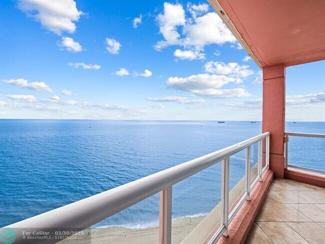 Building Photo - 2110 N Ocean Blvd