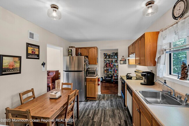 Building Photo - 47 Mizzen Dr