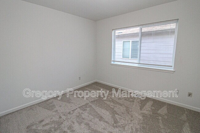 Building Photo - 14507 38th Dr SE
