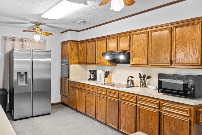 Building Photo - 12336 Perkins Rd