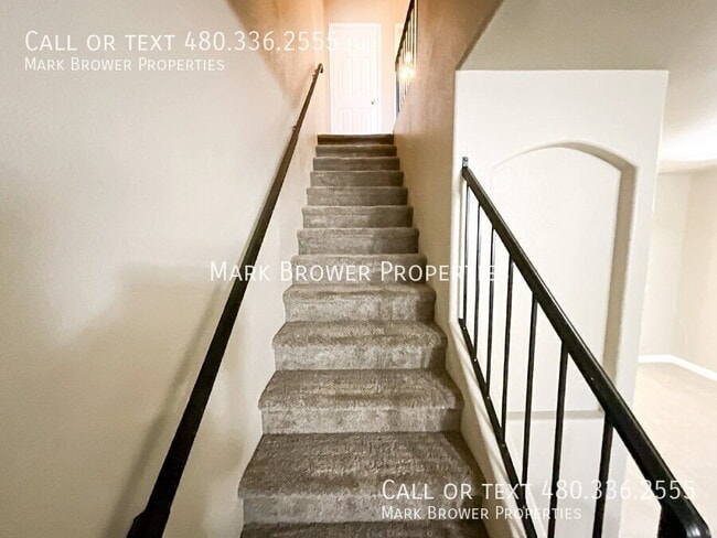 Building Photo - 500 N Roosevelt Ave