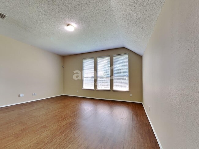 Building Photo - 1307 Rabbit Rdg