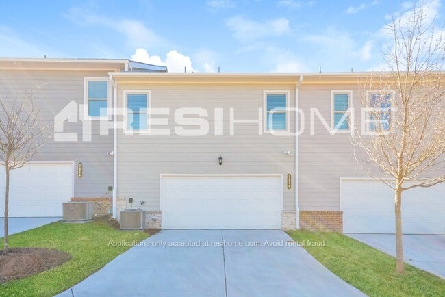 Building Photo - 3038 Faireno Pl