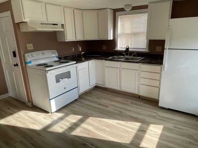 Building Photo - 162 Russell Rd