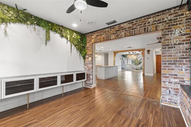 Building Photo - 16208 Armistead Ln