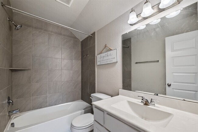 Building Photo - 2903 Painted Sunrise Trail