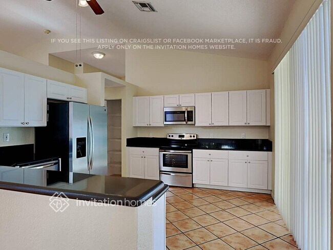 Building Photo - 1140 NW 184th Terrace