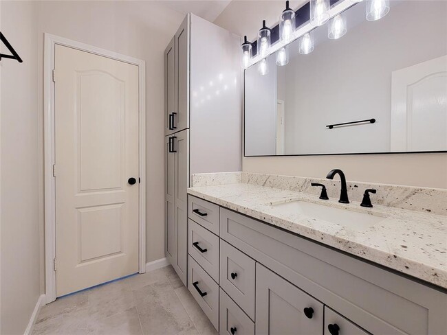 Building Photo - 21539 Kings Bend Dr