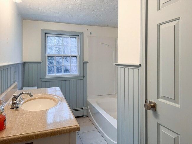 Building Photo - 33 Green House Rd