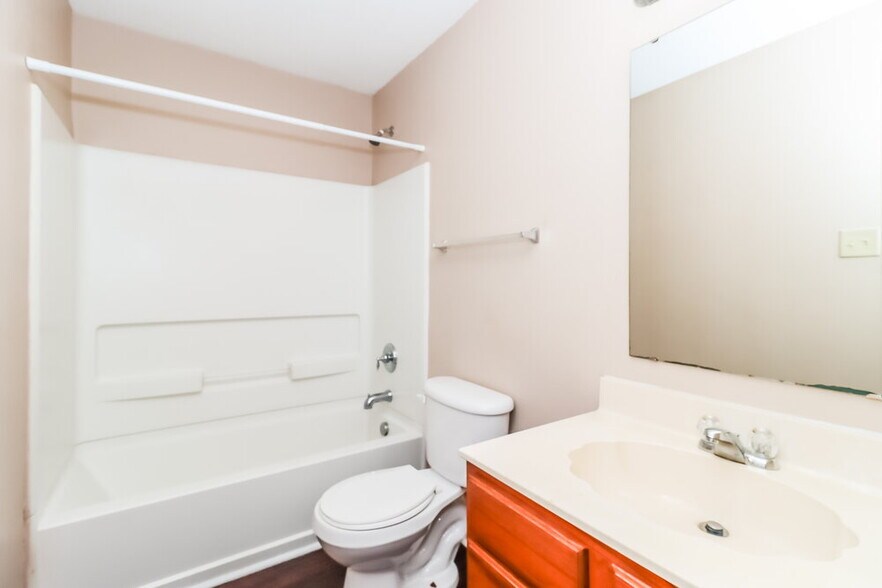 Building Photo - 6626 Fawn View Dr