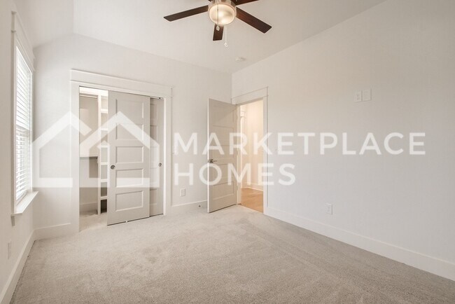 Building Photo - 518 Yokley Rd