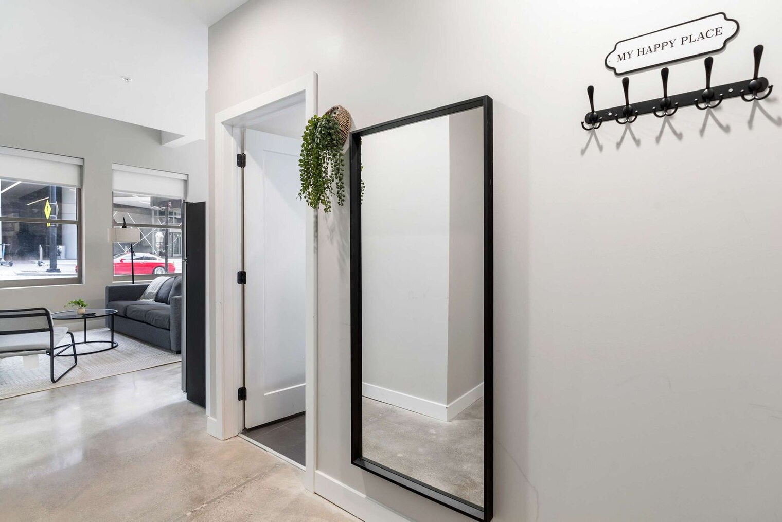 Building Photo - 205 W 4th St