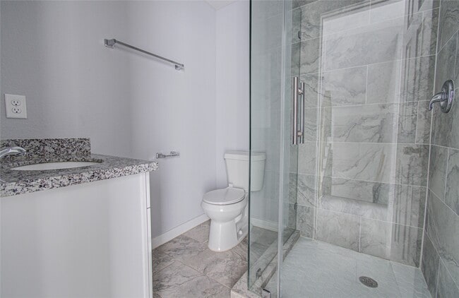 Building Photo - 4616 Shreveport Blvd