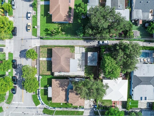 Building Photo - 4020 NW 1st Ave