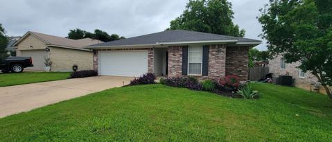 Building Photo - 1803 Ascot Ln