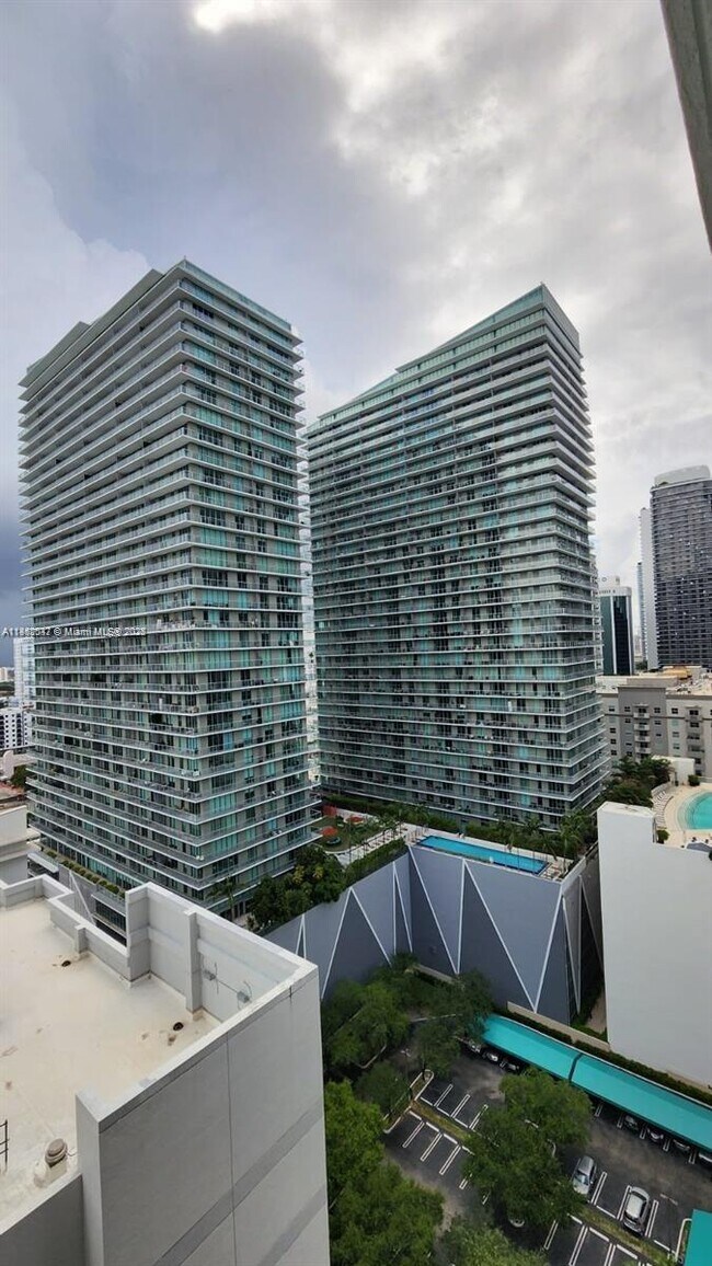 Building Photo - 1250 S Miami Ave