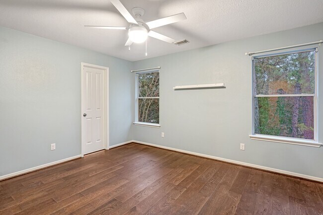 Building Photo - 199 Maple Path Pl