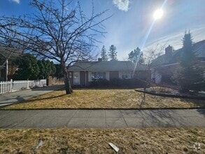 Building Photo - Newly Remodeled Home on the South Hill